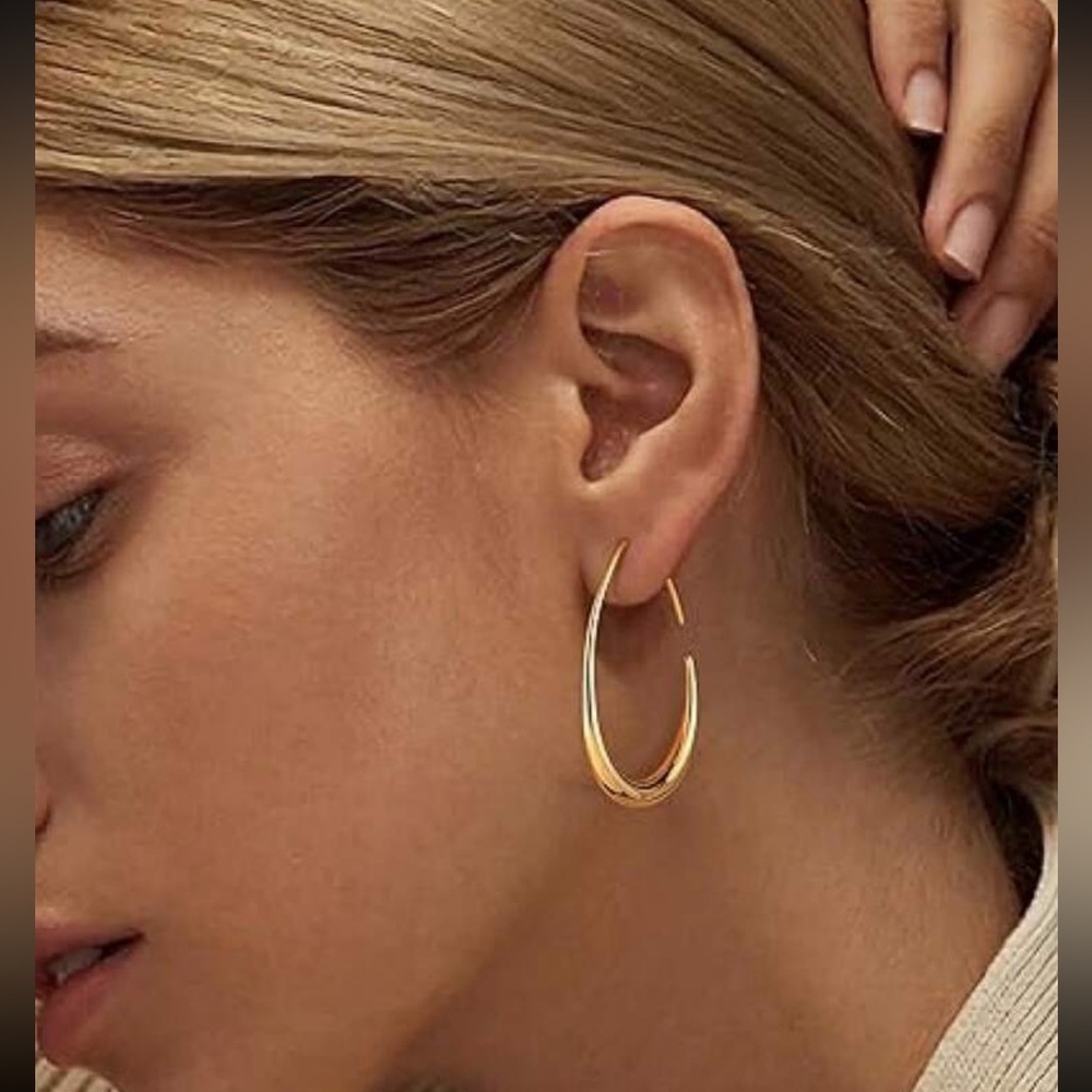 18K Gold Plated Teardrop‎ Shape Minimalist Ellipse Hypoallergenic Earrings